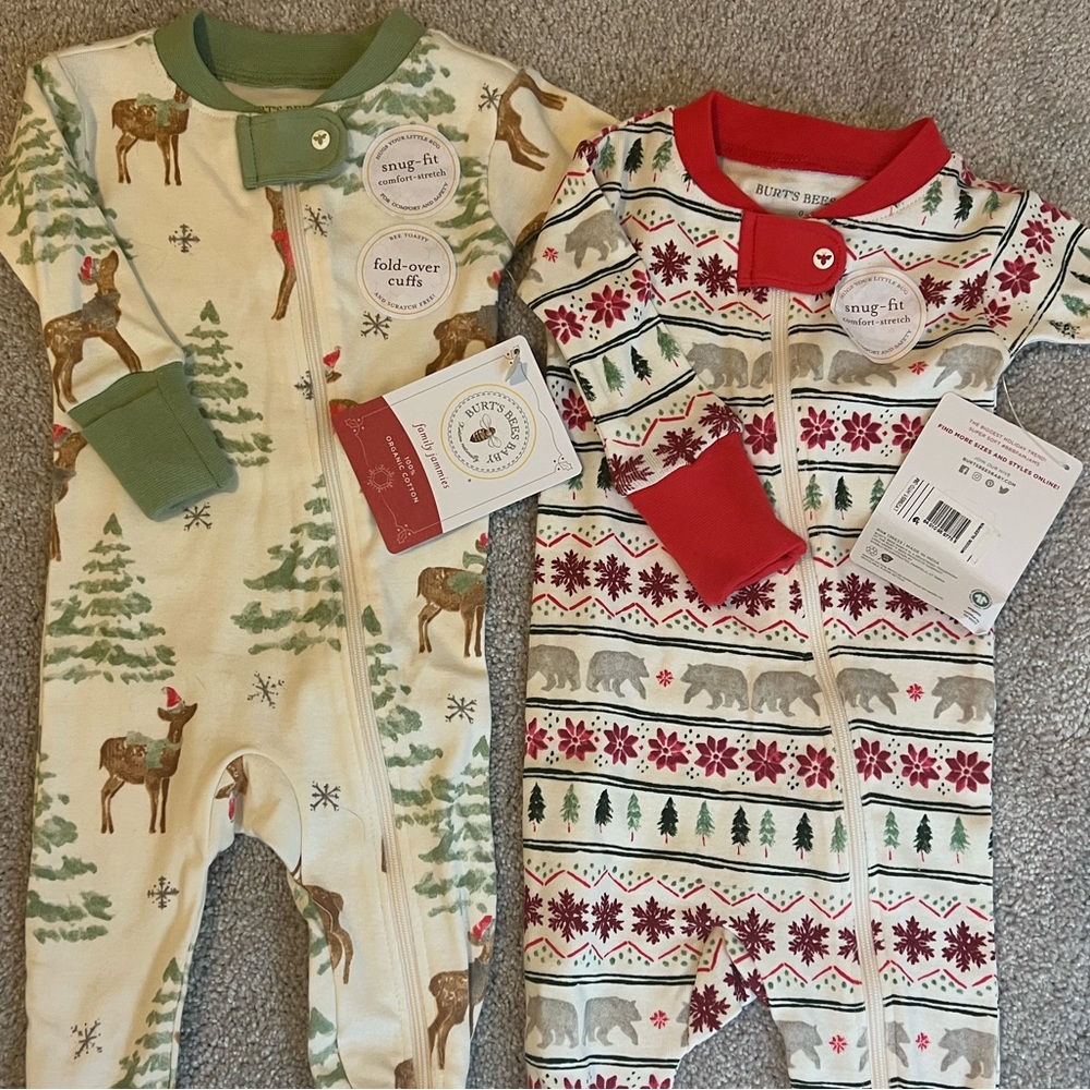 NWT- Burt’s Bees Baby Holiday Pajamas (2)